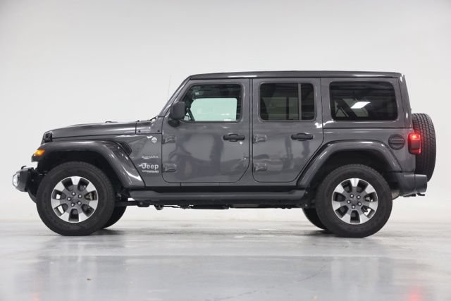 Used 2022 Jeep Wrangler Unlimited Sahara w/ LED Lighting Group AWD/4WD image 9