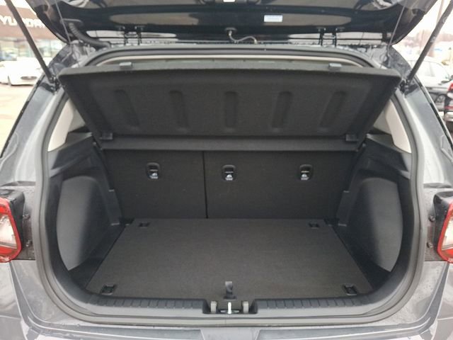 Certified 2026 Hyundai Venue SEL FWD image 28