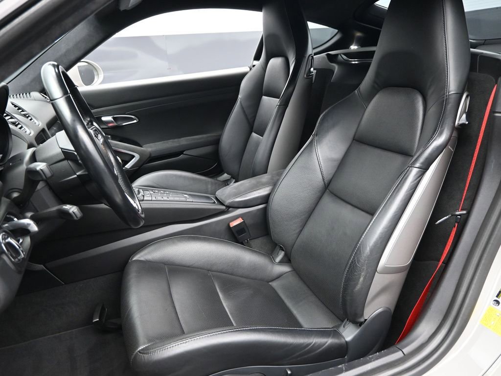 Used 2018 Porsche 718 Cayman GTS image 24