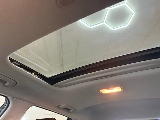 Certified 2023 Hyundai Venue SEL w/ Cargo Package image 32