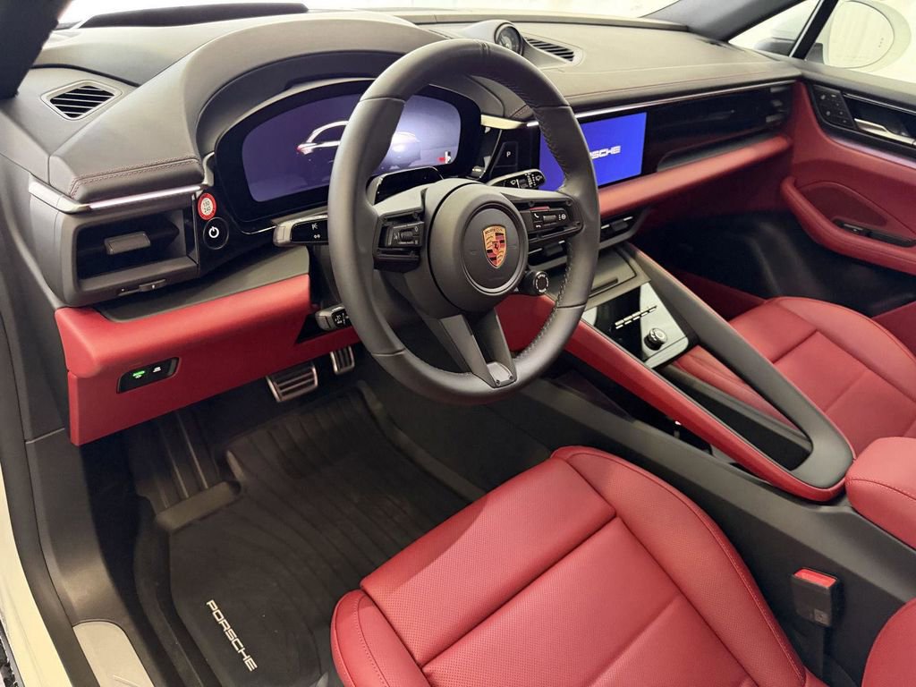 New 2026 Porsche Macan 4S Electric AWD/4WD image 4