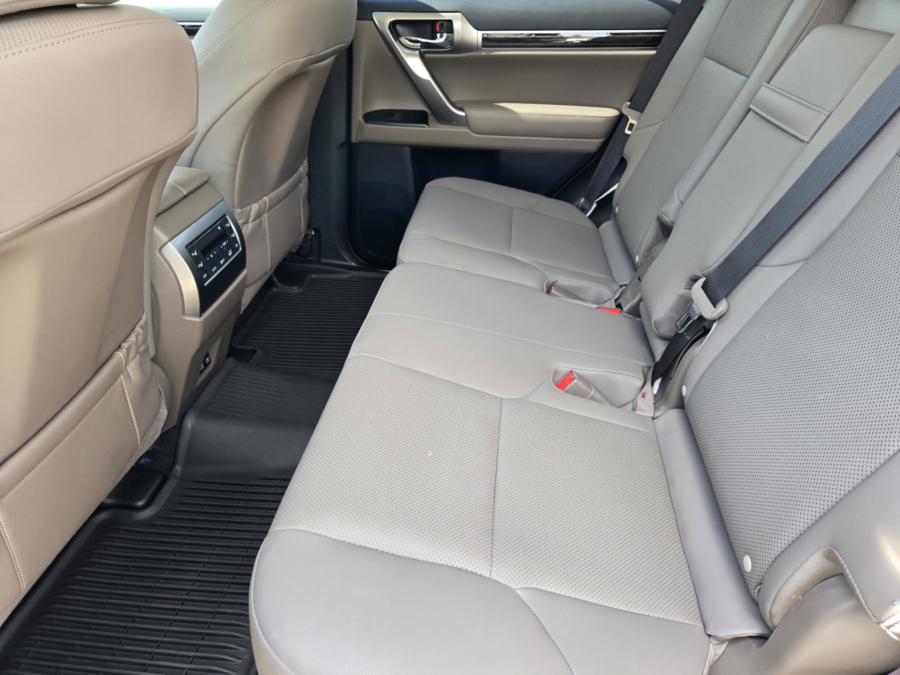 Used 2023 Lexus GX 460 Premium w/ Premium Package AWD/4WD image 30