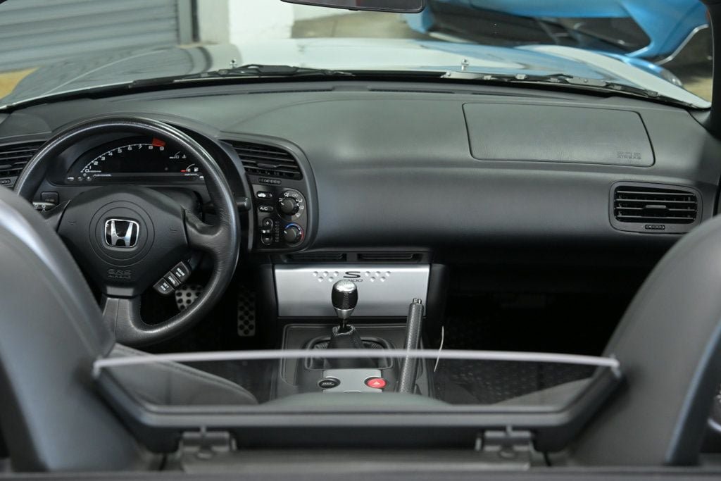 Used 2005 Honda S2000 image 34