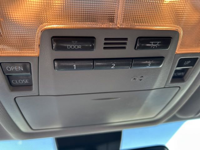 Used 2019 Toyota Highlander XLE image 29