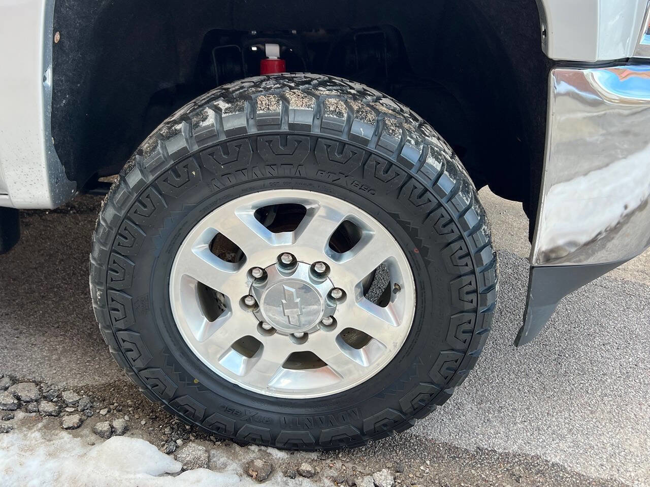 Used 2015 Chevrolet Silverado 3500 LTZ image 4