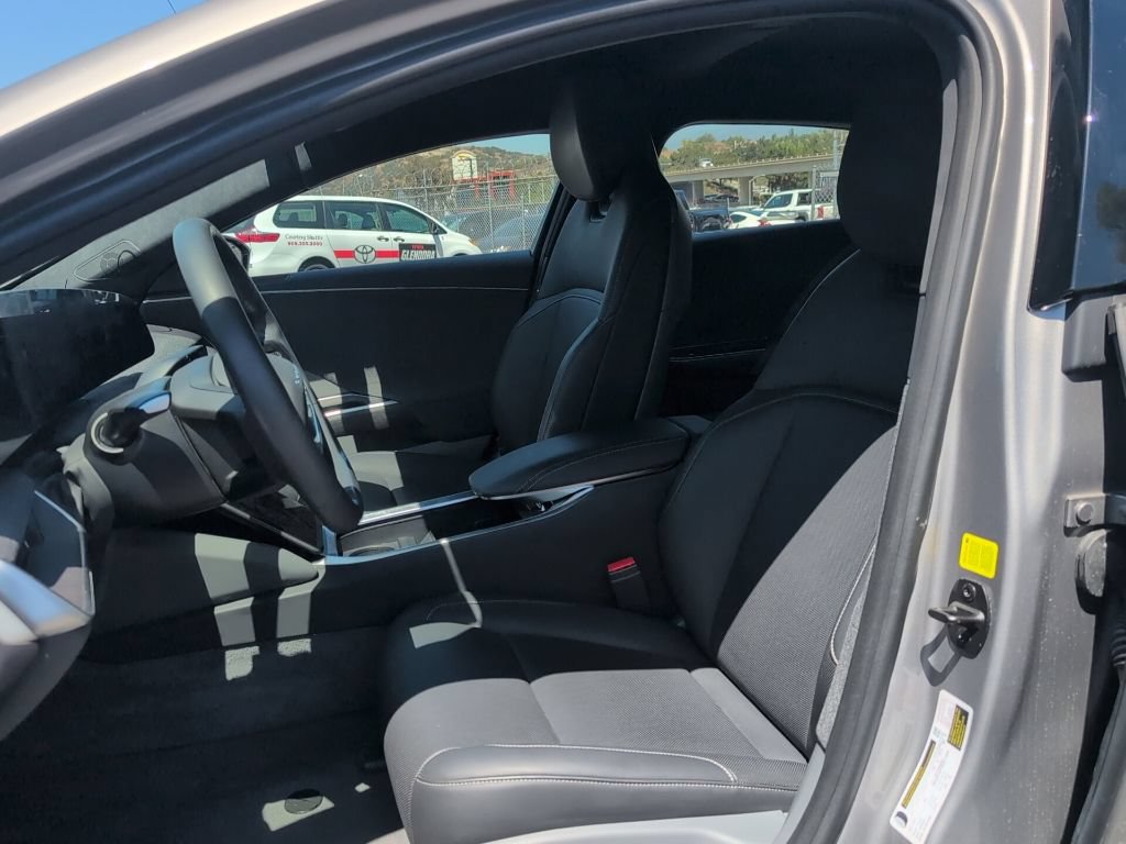 Used 2024 Lucid Air Touring AWD/4WD image 9
