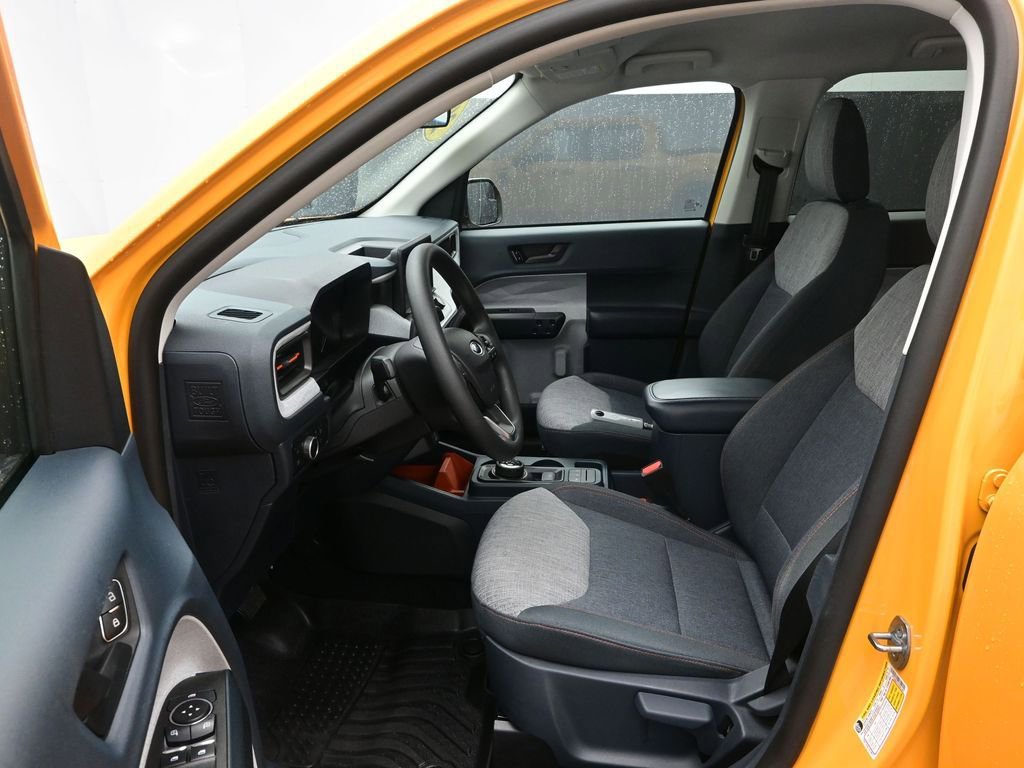 Used 2023 Ford Maverick XLT image 12