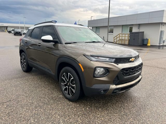 Used 2021 Chevrolet TrailBlazer ACTIV w/ Sun and Liftgate Package AWD/4WD image 3