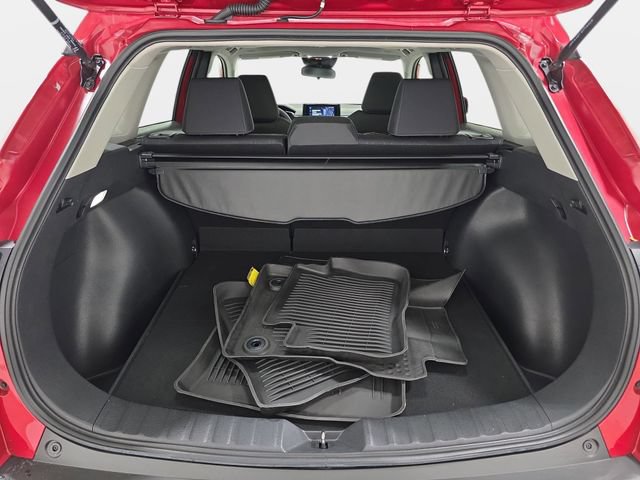Certified 2023 Toyota Corolla Cross LE w/ Moonroof Package AWD/4WD image 29