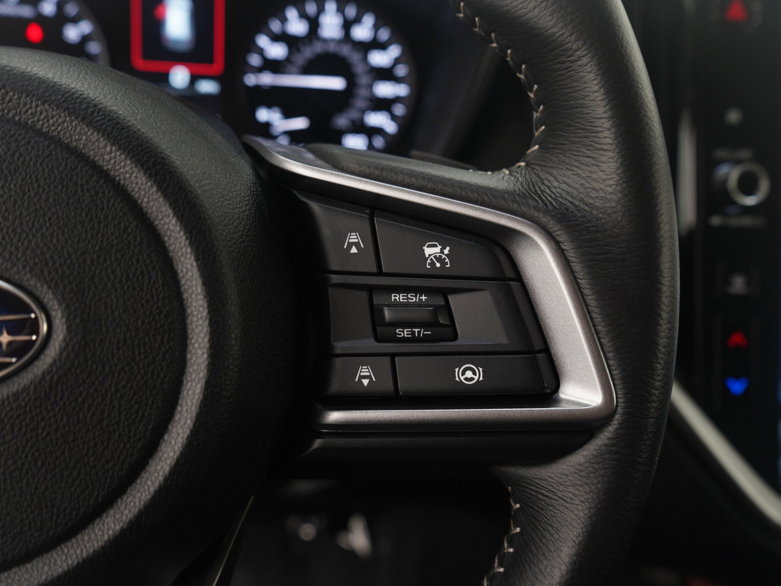 Used 2025 Subaru Ascent Premium image 29