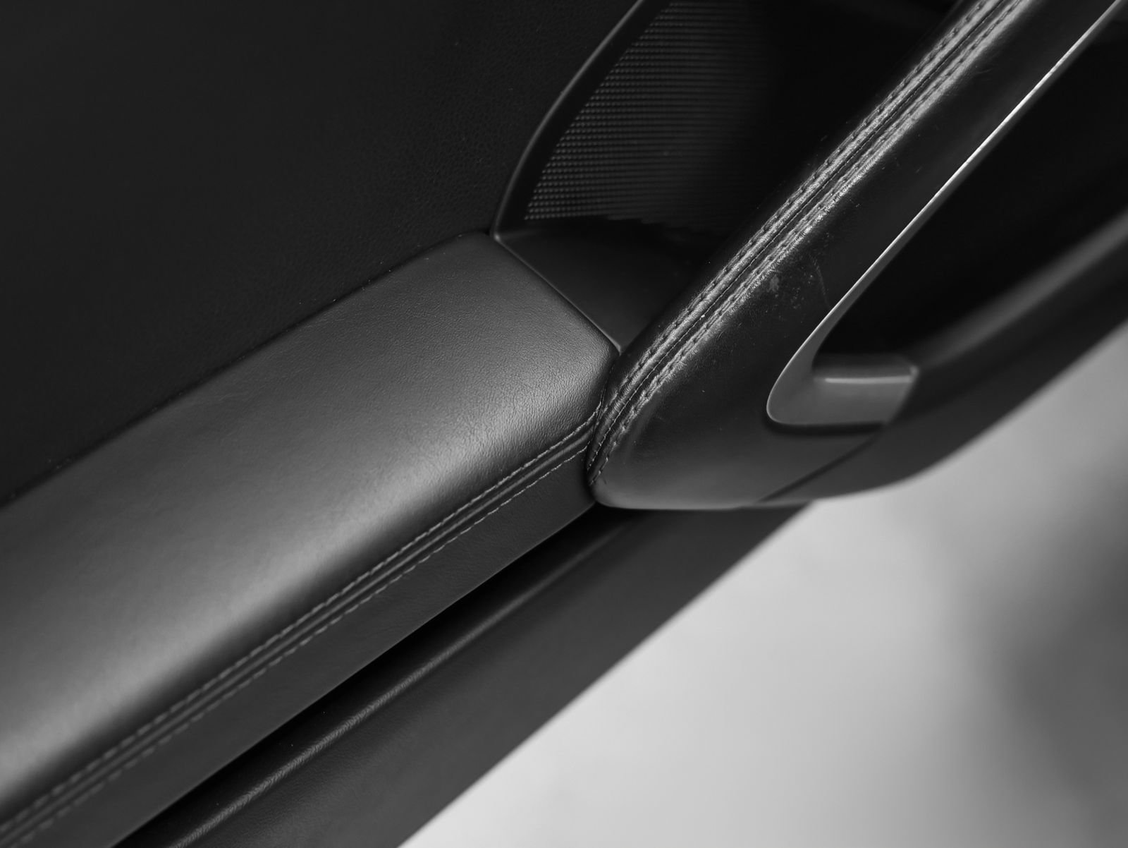Certified 2015 Porsche 911 Carrera S RWD image 49