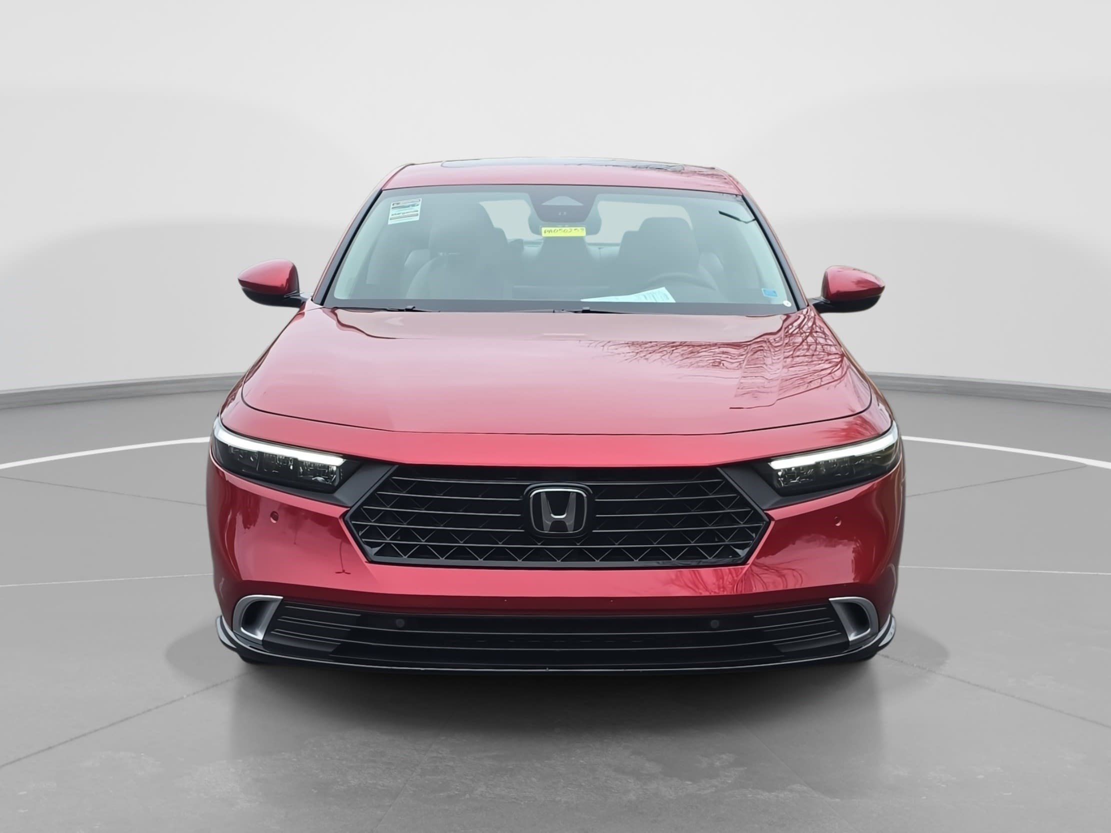 Used 2023 Honda Accord Touring image 2