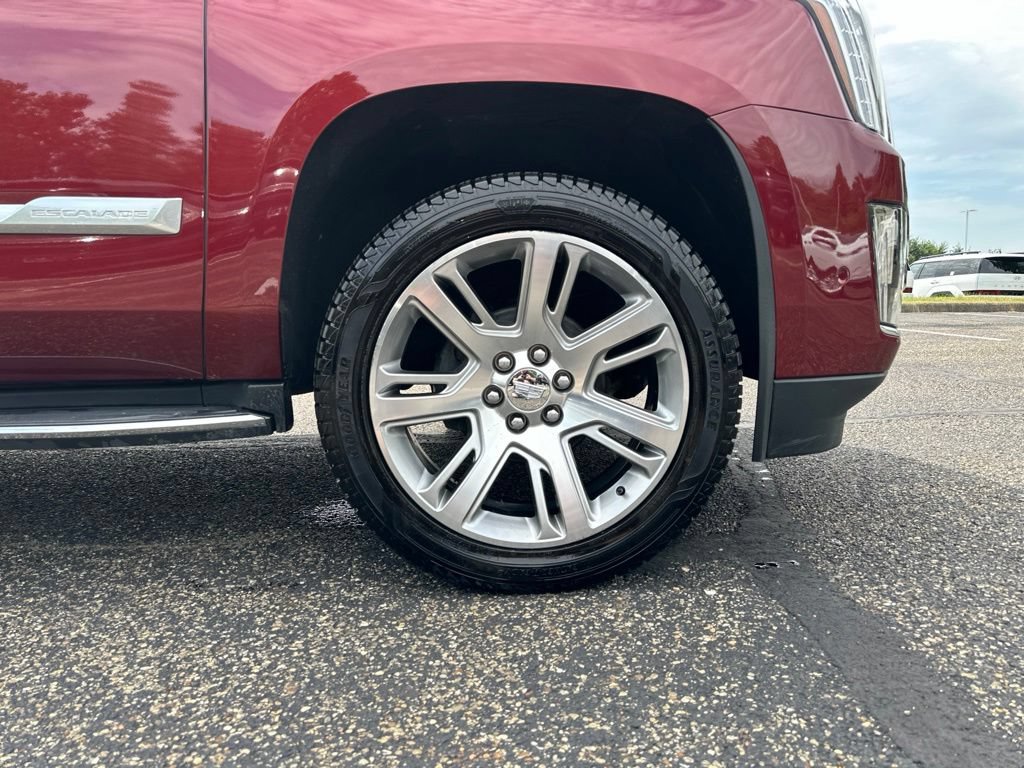 Used 2020 Cadillac Escalade Luxury AWD/4WD image 21
