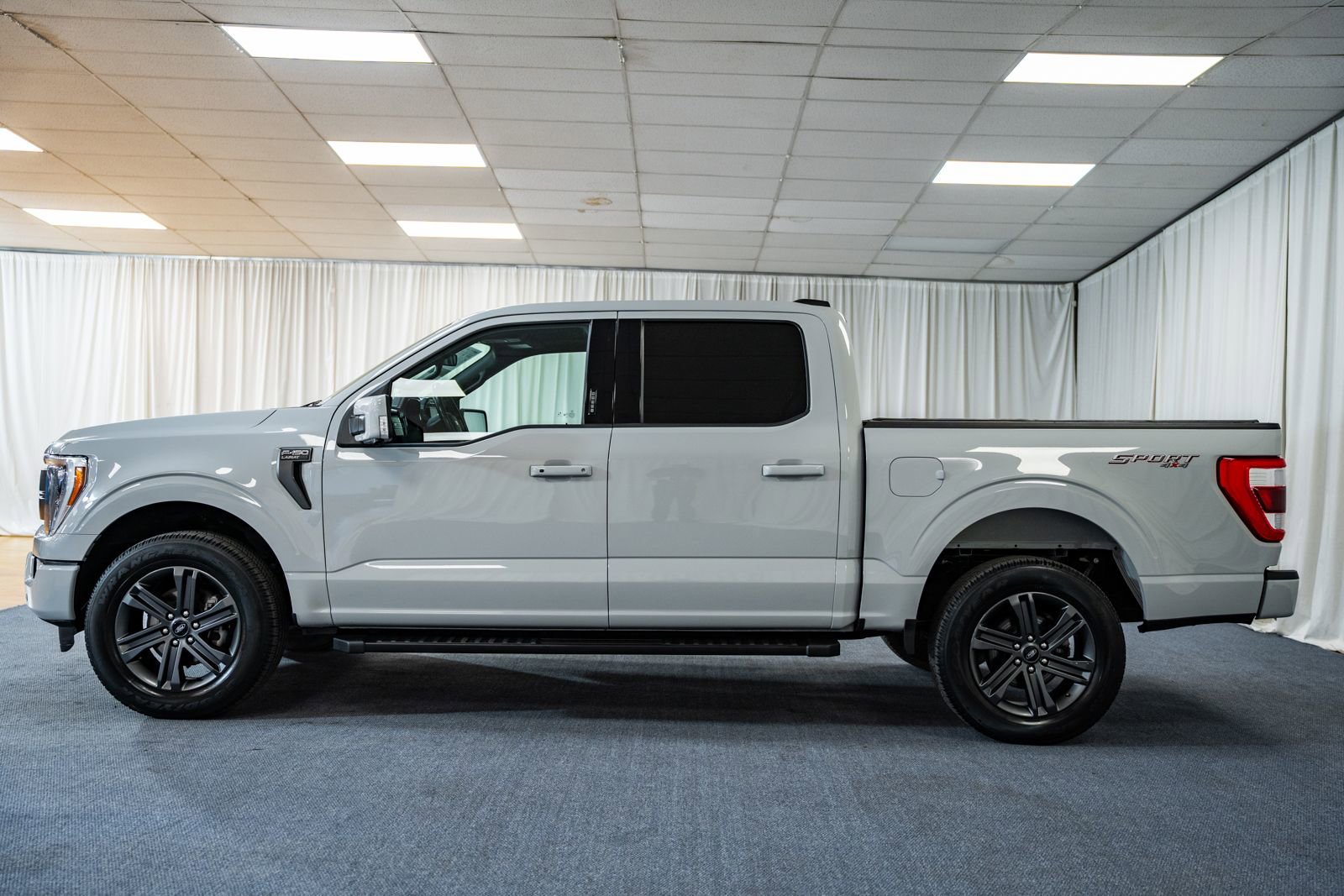 Used 2023 Ford F150 Lariat w/ Equipment Group 502A High image 5