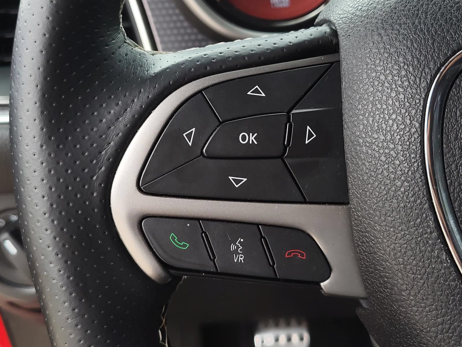 Used 2015 Dodge Challenger SRT Hellcat RWD image 27