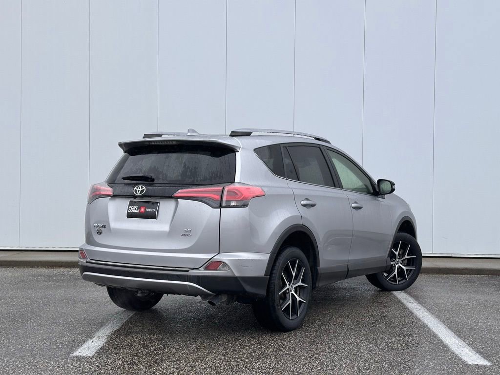 Used 2018 Toyota RAV4 SE w/ Power Extra Value Package AWD/4WD image 5