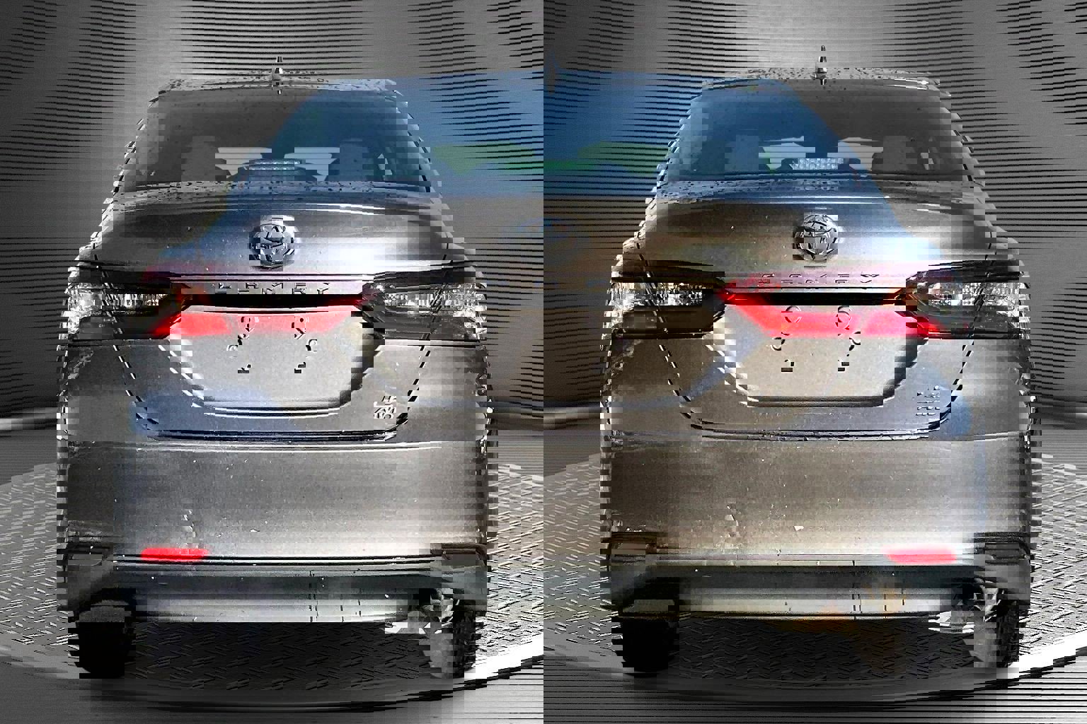 Used 2024 Toyota Camry LE image 5