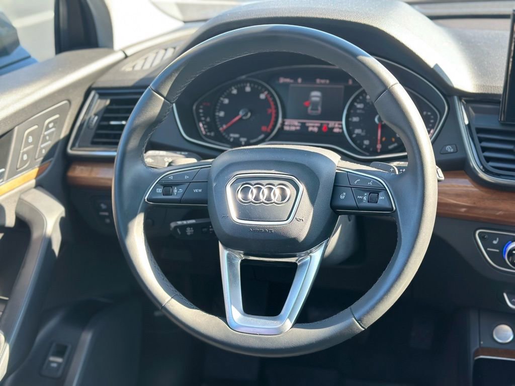 Used 2023 Audi Q5 2.0T Premium w/ Convenience Package image 12