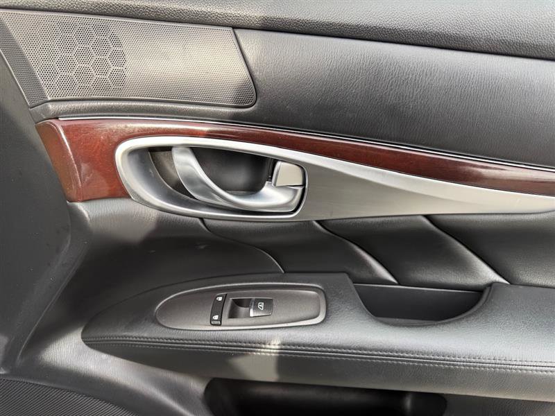Used 2011 INFINITI M37 x w/ Premium Pkg AWD/4WD image 15
