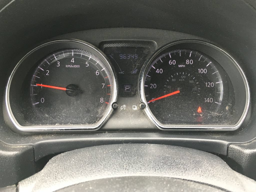 Used 2017 Nissan Versa SV FWD image 2
