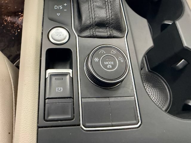 Used 2018 Volkswagen Atlas SE AWD/4WD image 45