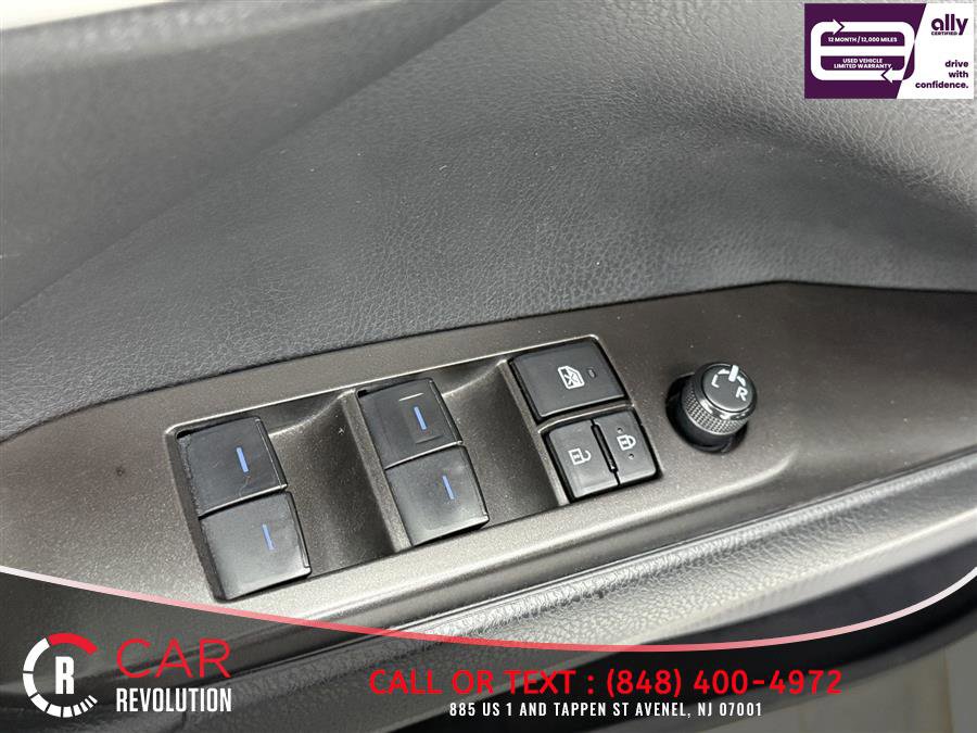 Used 2023 Toyota Camry SE AWD/4WD image 24