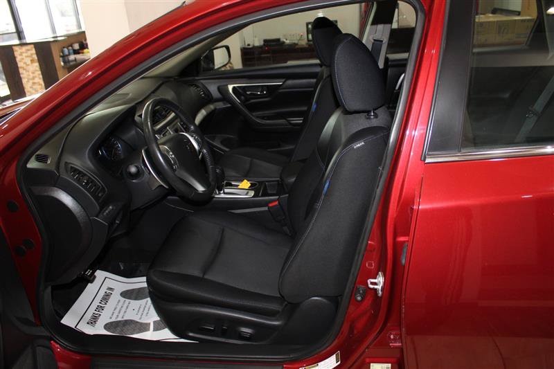 Used 2017 Nissan Altima 2.5 SR FWD image 22