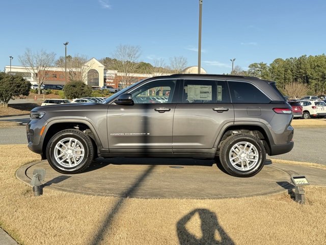 New 2025 Jeep Grand Cherokee Laredo X image 4