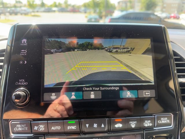 Used 2022 Honda Odyssey Elite image 16