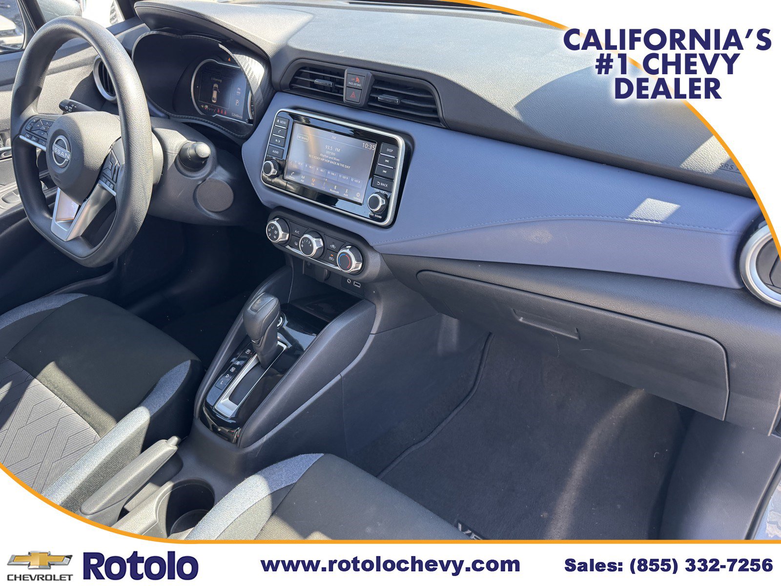 Used 2024 Nissan Versa SV FWD image 7