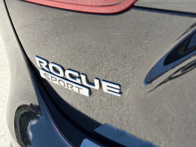 Used 2022 Nissan Rogue Sport SL FWD image 14