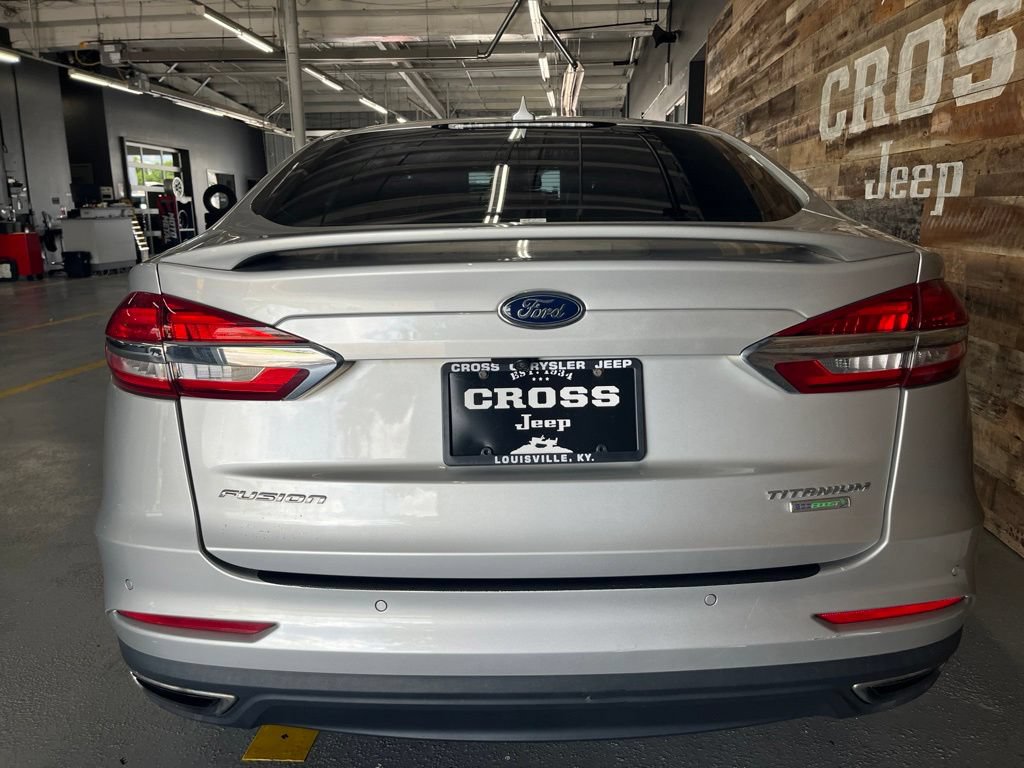 Used 2019 Ford Fusion Titanium FWD image 7
