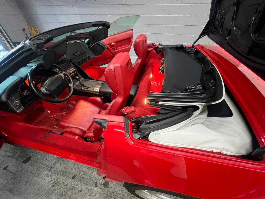 Used 1991 Chevrolet Corvette Convertible RWD image 20