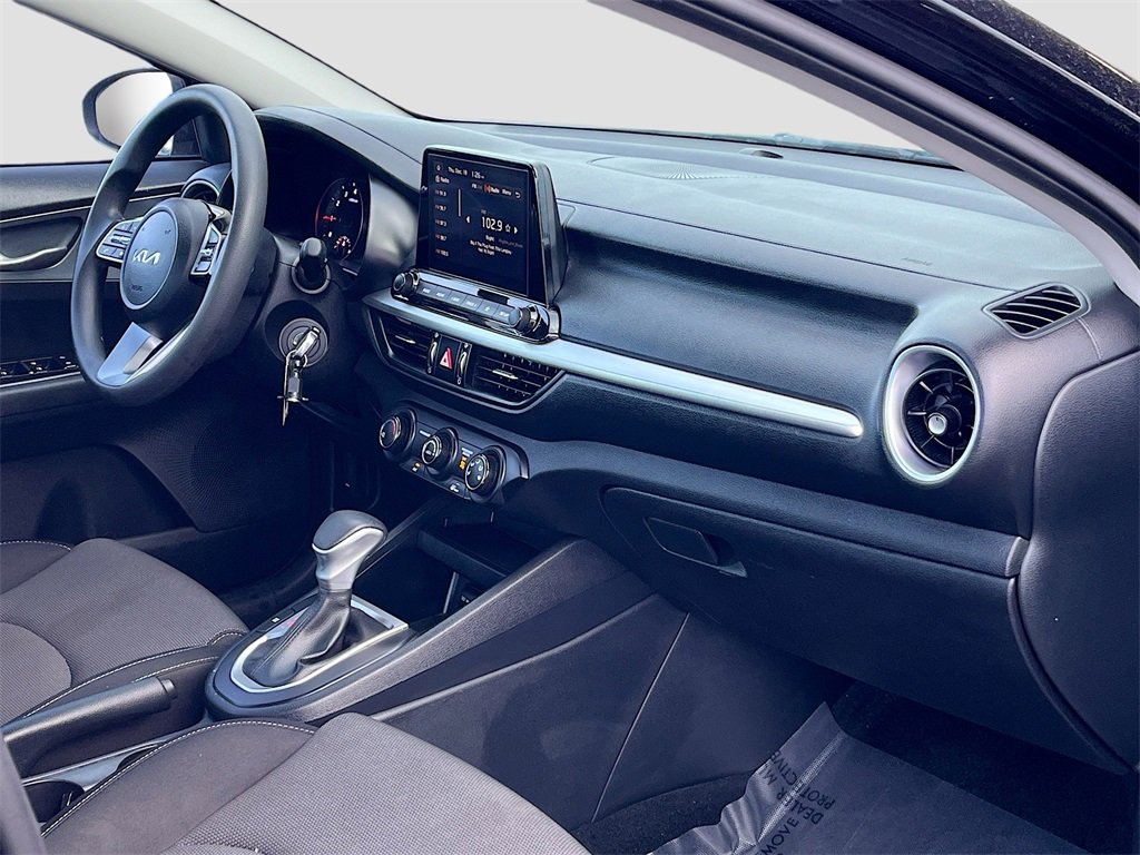 Used 2024 Kia Forte LXS image 27