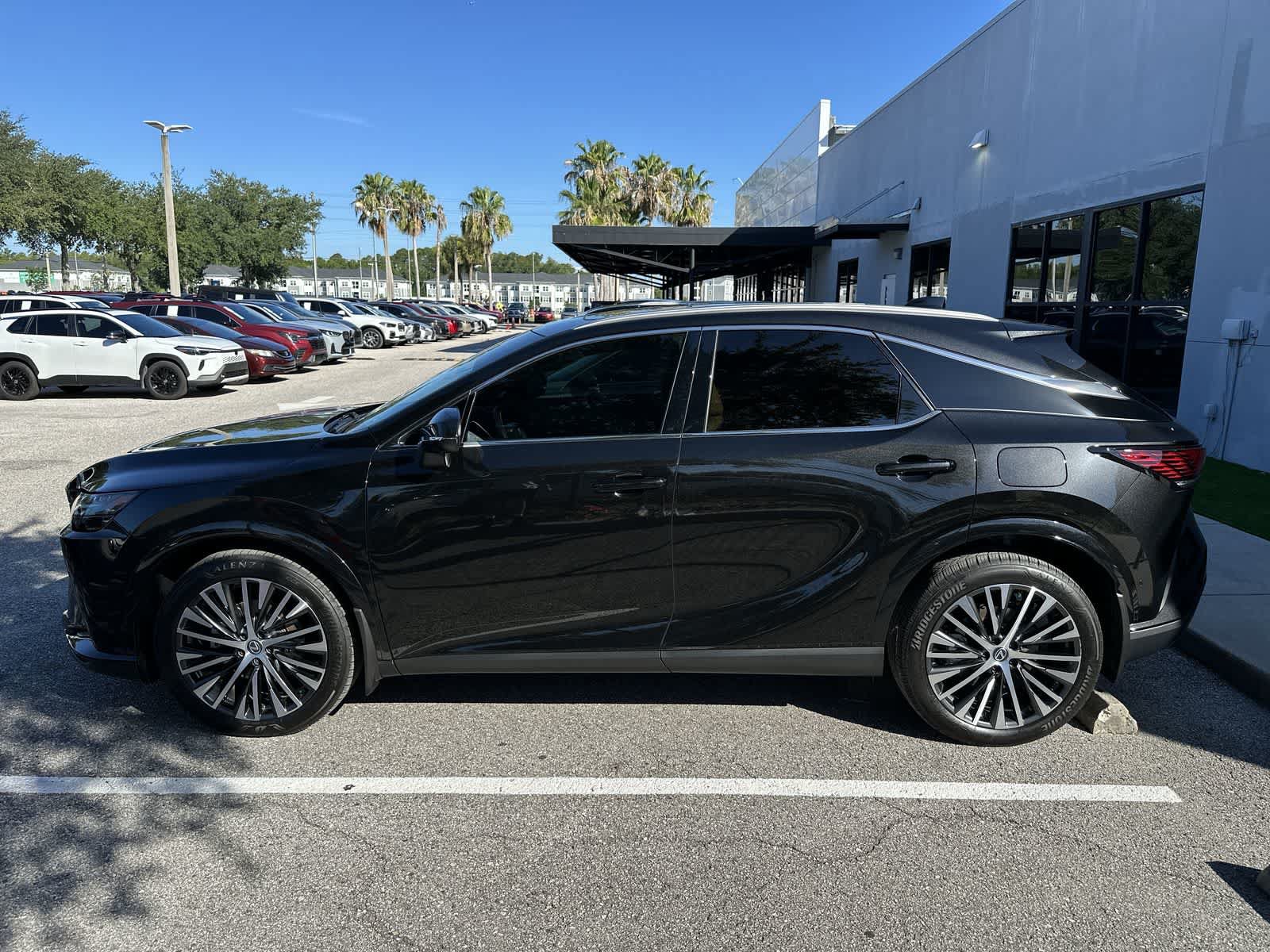 Used 2024 Lexus RX 350 w/ Convenience Package AWD/4WD image 5