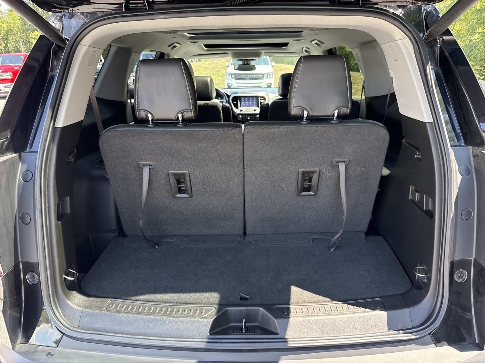 Used 2021 GMC Acadia SLT w/ Preferred Package AWD/4WD image 27
