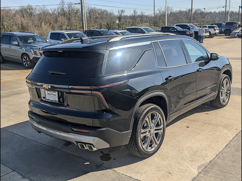 New 2026 Chevrolet Traverse LT w/ Driver Confidence Package FWD image 8