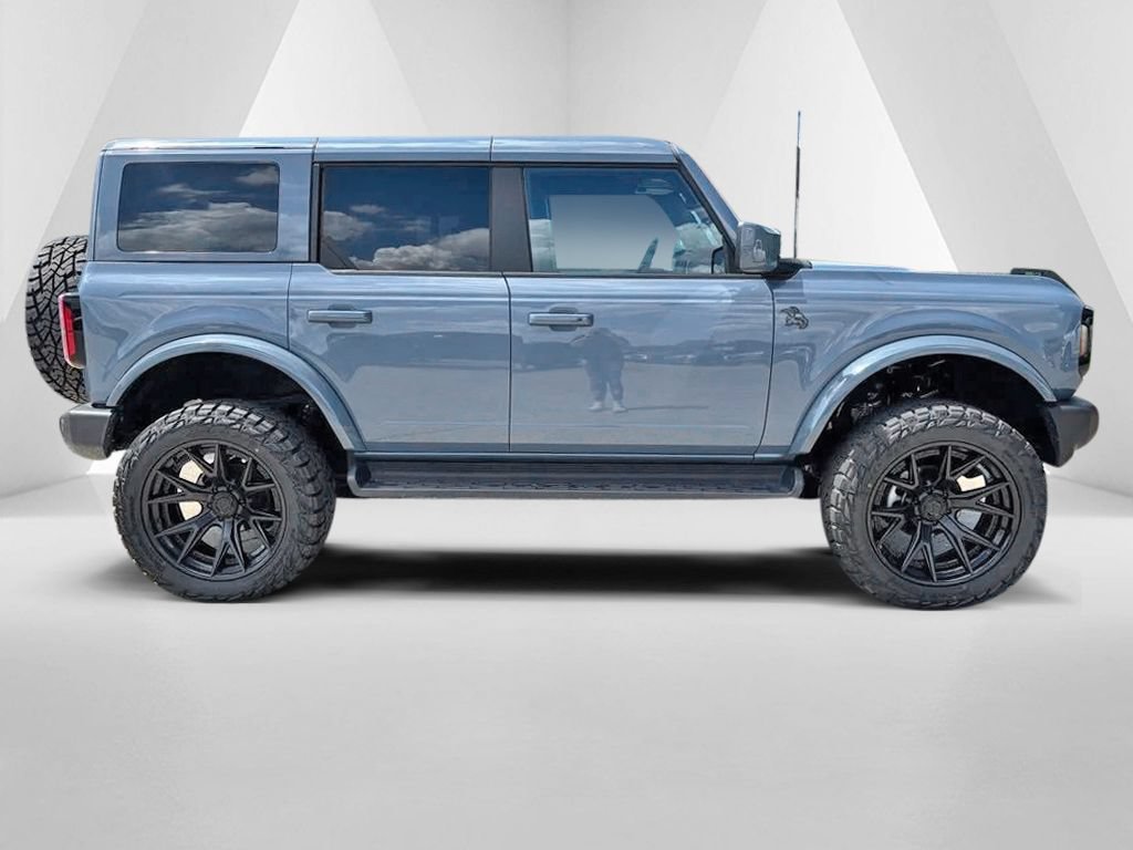 Used 2025 Ford Bronco Outer Banks AWD/4WD image 6