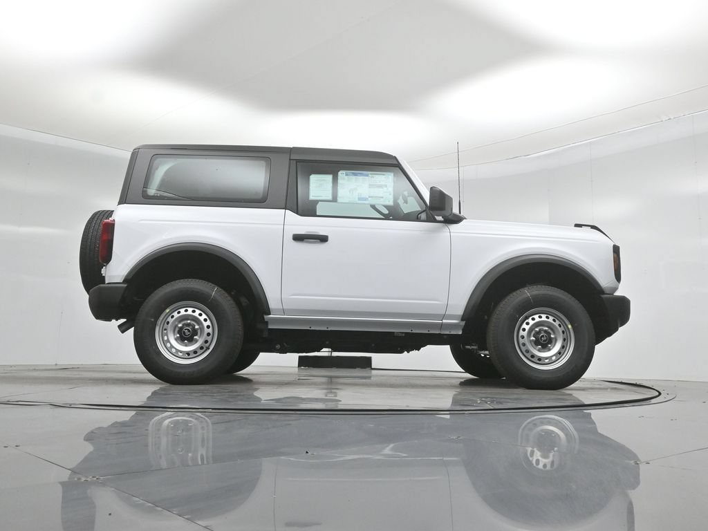 New 2026 Ford Bronco 2-Door AWD/4WD image 39