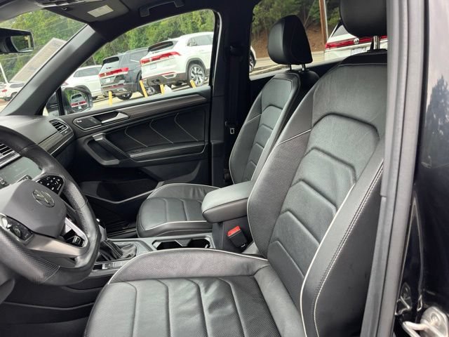 Used 2024 Volkswagen Tiguan SEL R-Line AWD/4WD image 8