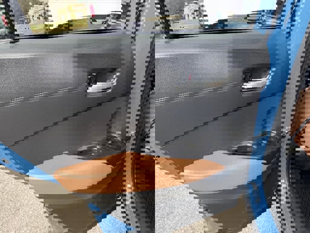 Used 2026 Toyota Corolla Cross XLE w/ Black Badges Package (TMS) image 16