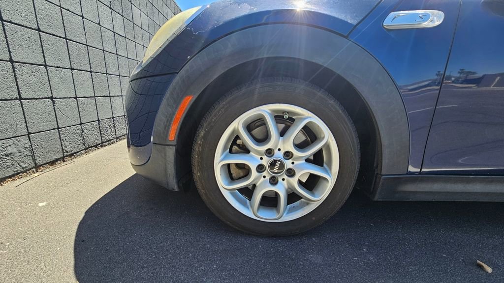 Used 2015 MINI Cooper S image 3