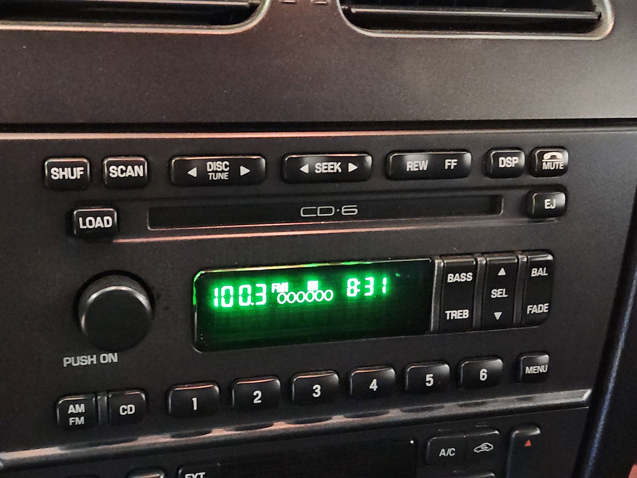 Used 2003 Ford Thunderbird image 24