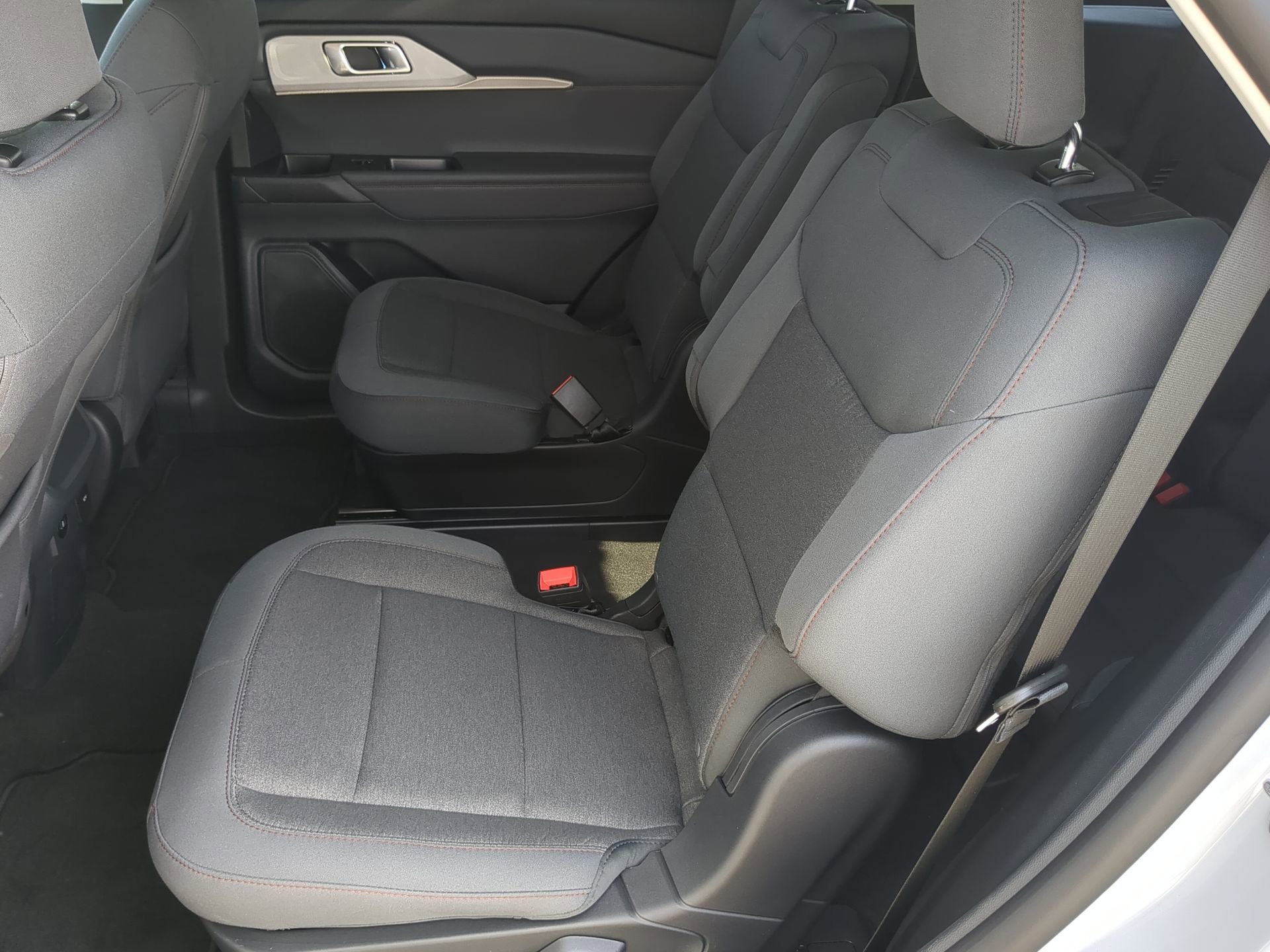 New 2026 Ford Explorer Active RWD image 56