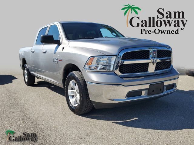 Used 2020 RAM 1500 Classic SLT image 1
