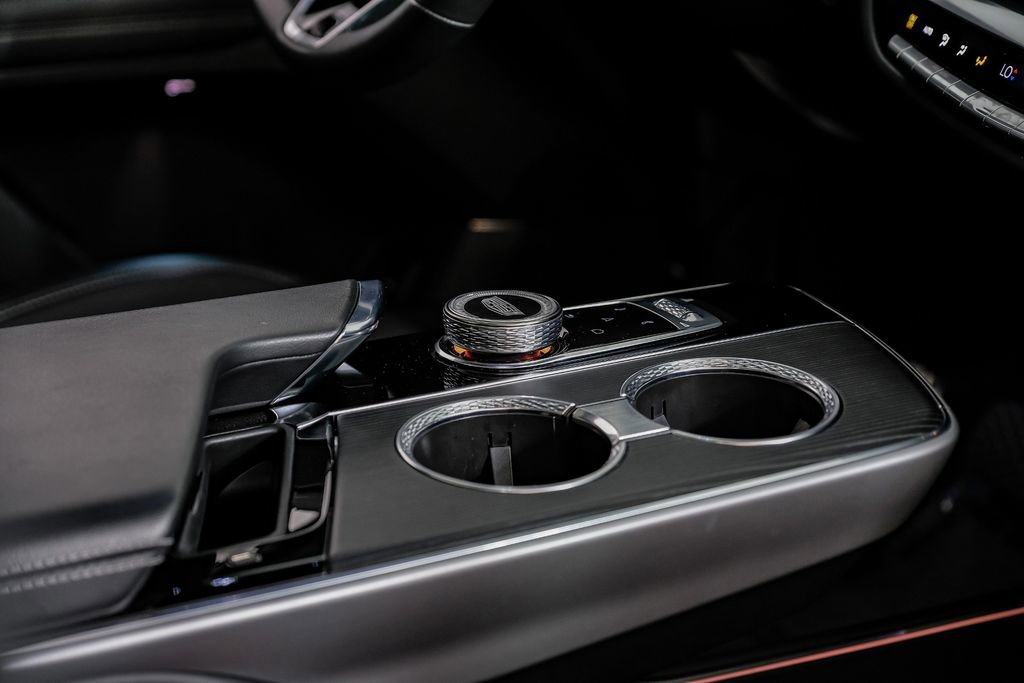 Used 2024 Cadillac Lyriq Luxury image 24