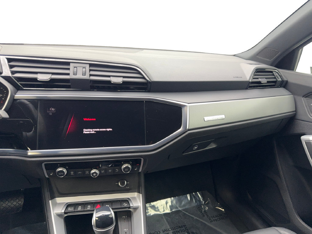 Used 2025 Audi Q3 2.0T Premium AWD/4WD image 57