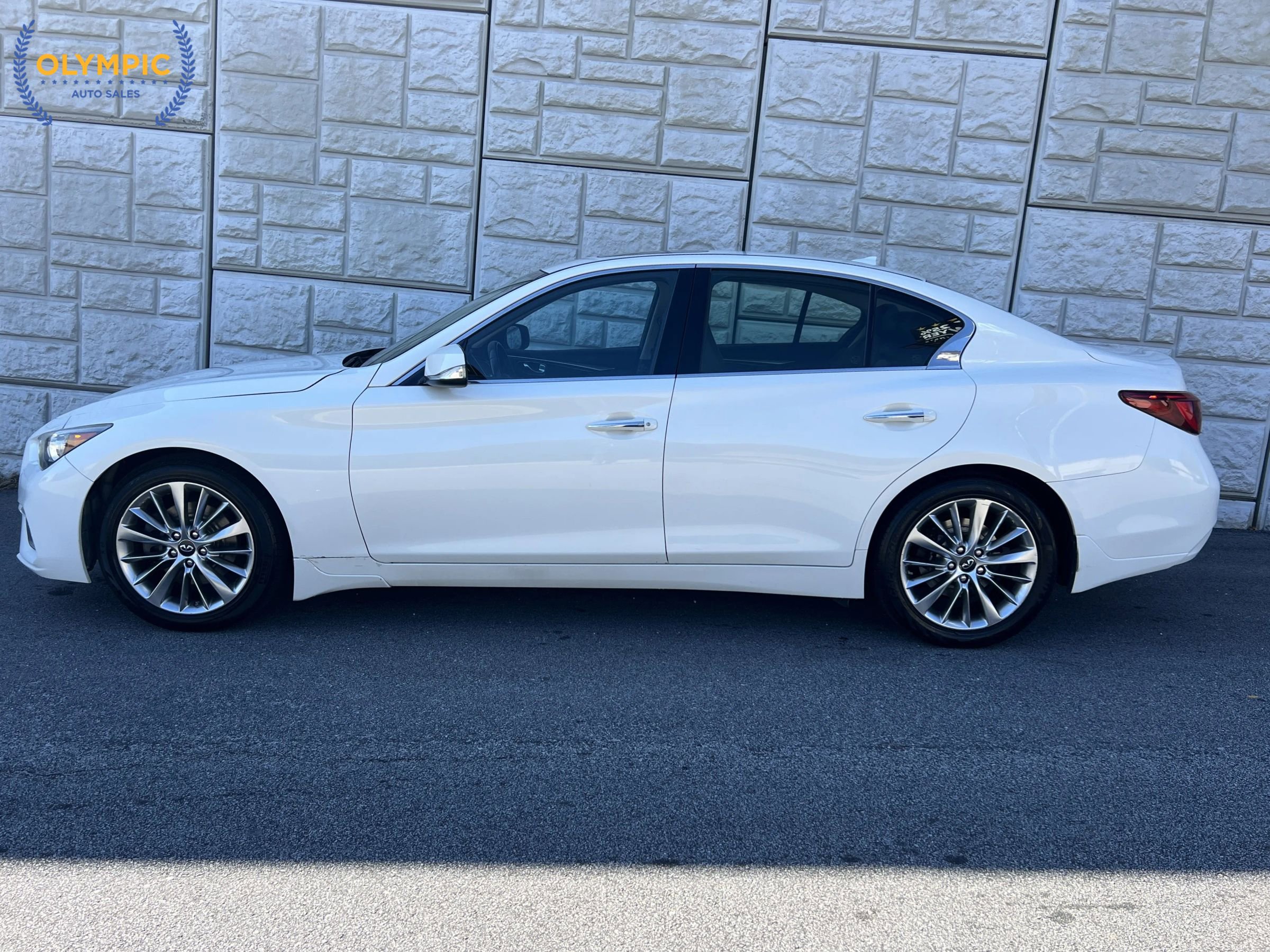 Used 2019 INFINITI Q50 Luxe image 7