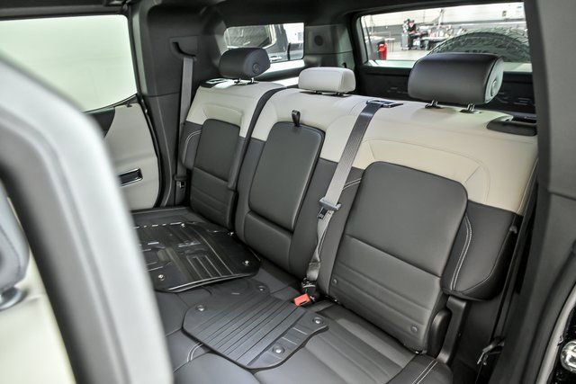New 2026 GMC Hummer EV SUV w/ LPO, Sport Package image 9