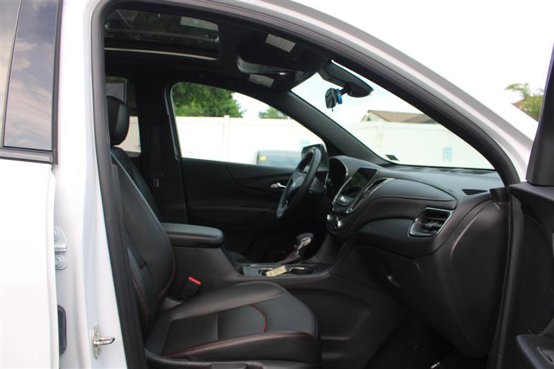 Used 2023 Chevrolet Equinox RS w/ RS Leather Package image 14